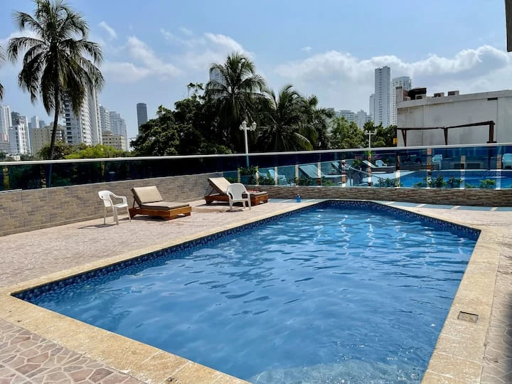 Piscina 2 — Conquistador 1821