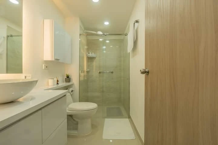 Baño completo — Cartagena Beach 1214