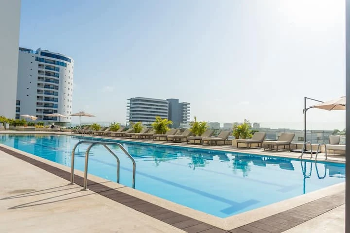 Piscina — Cartagena Beach 1214