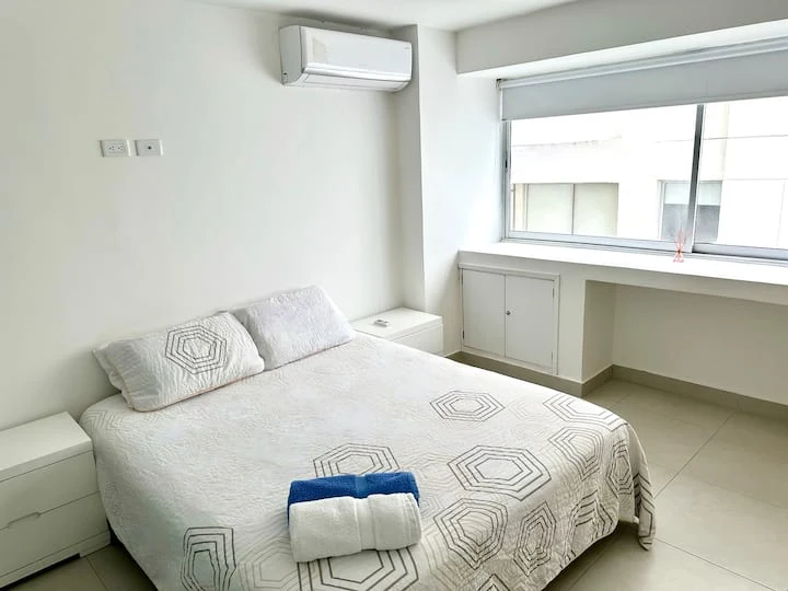 Habitación 2 — Marina del Rey 1104