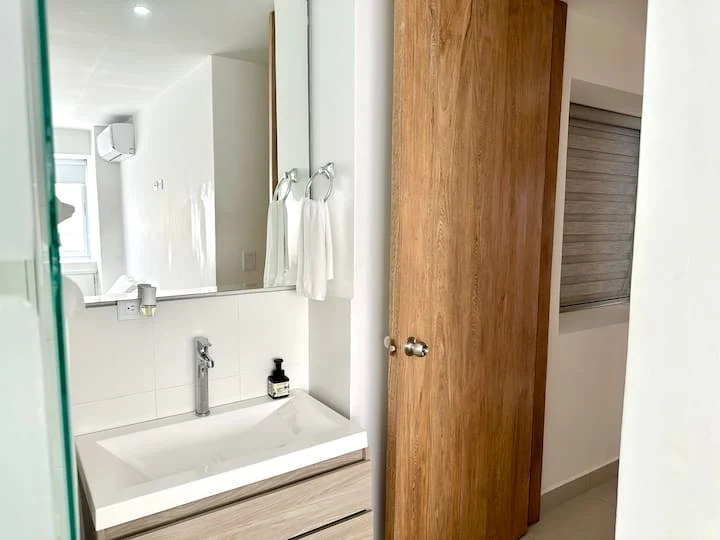 Baño completo 2 — Marina del Rey 1104