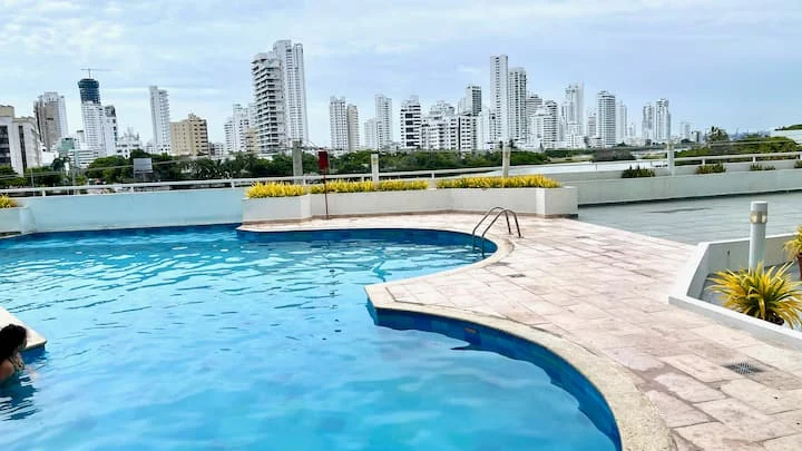 Piscina — Torres del Lago 1303